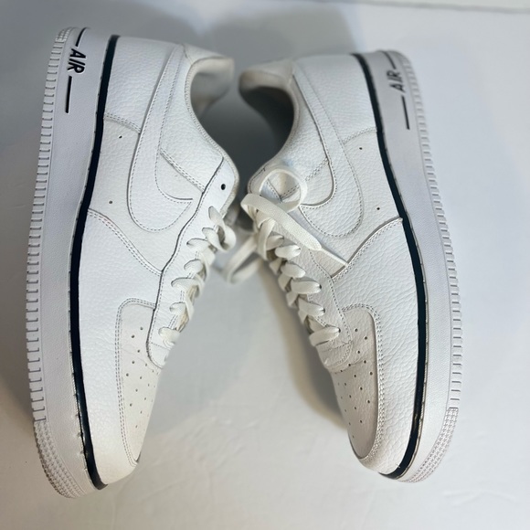 Nike Air Force 1 Low 07 White Black Sneaker 488298-160 Size 11.5 - Picture 2 of 16